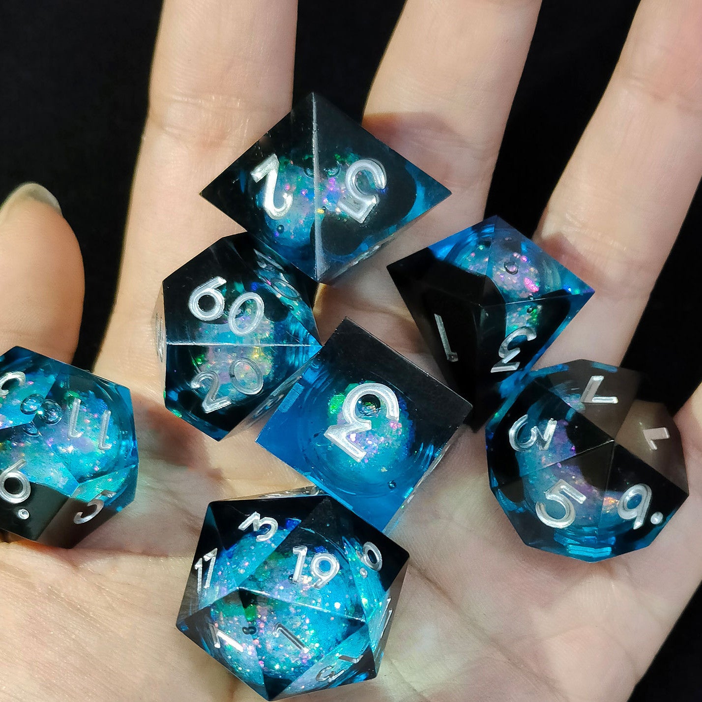 Straight Hair Resin Quicksand Dice